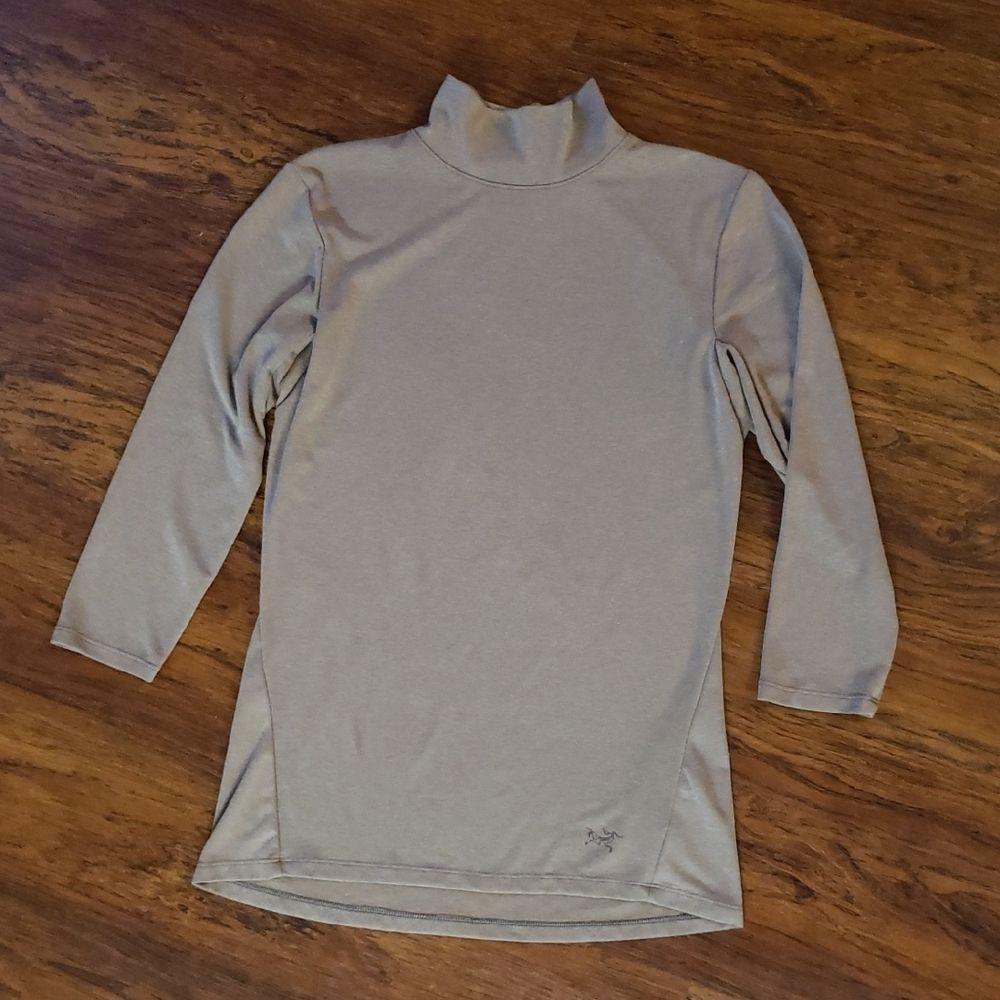NWOT Arcteryx Tan Women's Chic 3/4 Sleeve Warm Wool Blend Athletic Top Size XS